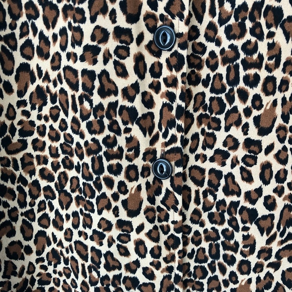 SOLD Vintage Sag Harbor | Leopard Print Button Dow - Picture 3 of 5